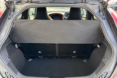 WU72YBO Toyota Aygo X 1.0 VVT-i Limited Edition (Canvas Roof) Euro 6 (s/s) 5dr Thumbnail #7