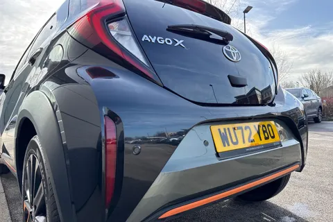 WU72YBO Toyota Aygo X 1.0 VVT-i Limited Edition (Canvas Roof) Euro 6 (s/s) 5dr Thumbnail #8