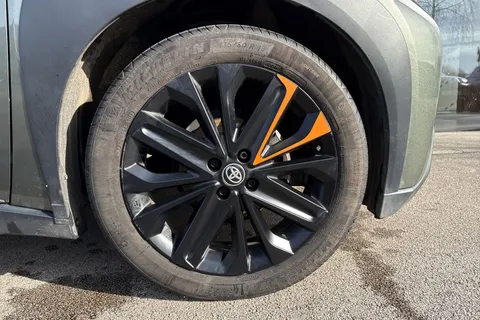 WU72YBO Toyota Aygo X 1.0 VVT-i Limited Edition (Canvas Roof) Euro 6 (s/s) 5dr Thumbnail #11