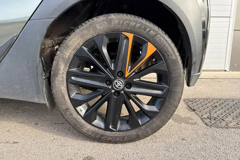 WU72YBO Toyota Aygo X 1.0 VVT-i Limited Edition (Canvas Roof) Euro 6 (s/s) 5dr Thumbnail #13