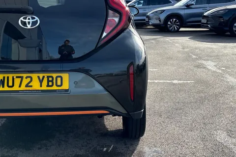 WU72YBO Toyota Aygo X 1.0 VVT-i Limited Edition (Canvas Roof) Euro 6 (s/s) 5dr Thumbnail #25