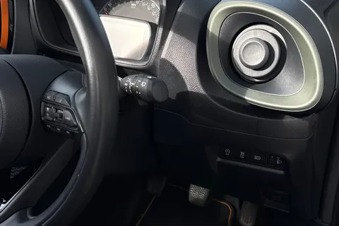 WU72YBO Toyota Aygo X 1.0 VVT-i Limited Edition (Canvas Roof) Euro 6 (s/s) 5dr Thumbnail #42