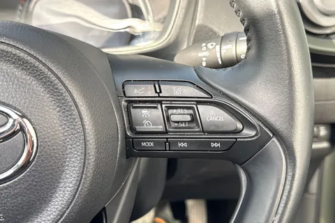 WU72YBO Toyota Aygo X 1.0 VVT-i Limited Edition (Canvas Roof) Euro 6 (s/s) 5dr Thumbnail #53