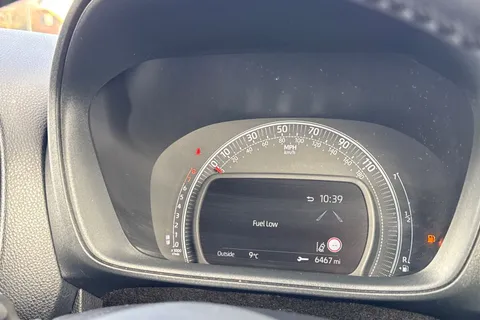 WU72YBO Toyota Aygo X 1.0 VVT-i Limited Edition (Canvas Roof) Euro 6 (s/s) 5dr Thumbnail #58