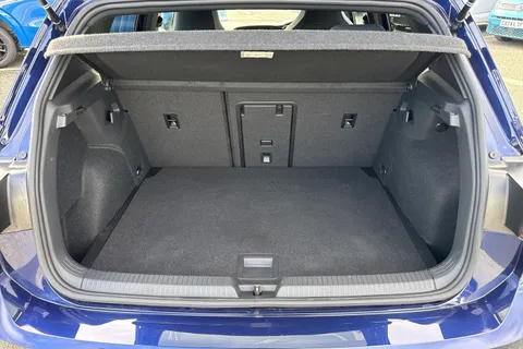 DG73KOA Volkswagen Golf 1.5 TSI 150 R-Line 5dr ⭐1 Year VW Warranty ⭐ Thumbnail #8