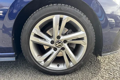 DG73KOA Volkswagen Golf 1.5 TSI 150 R-Line 5dr ⭐1 Year VW Warranty ⭐ Thumbnail #11