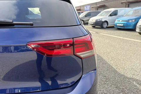 DG73KOA Volkswagen Golf 1.5 TSI 150 R-Line 5dr ⭐1 Year VW Warranty ⭐ Thumbnail #27