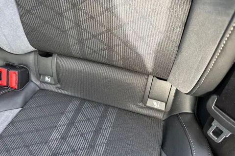 DG73KOA Volkswagen Golf 1.5 TSI 150 R-Line 5dr ⭐1 Year VW Warranty ⭐ Thumbnail #35