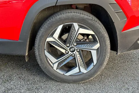 SX72BCY Hyundai Tucson 1.6 TGDi Plug-in Hybrid Ultimate 5dr 4WD Auto Thumbnail #15