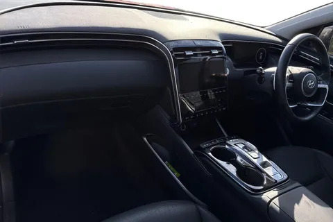 SX72BCY Hyundai Tucson 1.6 TGDi Plug-in Hybrid Ultimate 5dr 4WD Auto Thumbnail #17