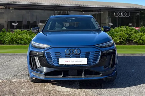 EJ74AWH Audi Q6 E-Tron Q6 SUV Edition 1 e-tron quattro 285,00 kW Thumbnail #6
