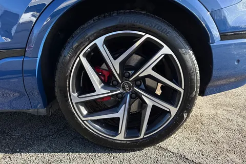 EJ74AWH Audi Q6 E-Tron Q6 SUV Edition 1 e-tron quattro 285,00 kW Thumbnail #10