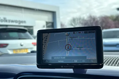 17 of 42 for Volkswagen Up! 1.0 Club Up 5dr | Heated Seats | Maps & More