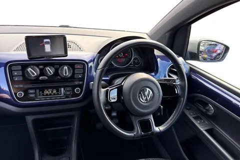 18 of 42 for Volkswagen Up! 1.0 Club Up 5dr | Heated Seats | Maps & More