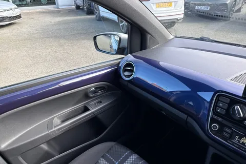 20 of 42 for Volkswagen Up! 1.0 Club Up 5dr | Heated Seats | Maps & More