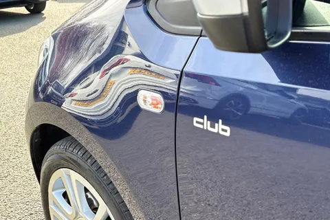 34 of 42 for Volkswagen Up! 1.0 Club Up 5dr | Heated Seats | Maps & More