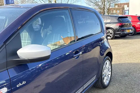 35 of 42 for Volkswagen Up! 1.0 Club Up 5dr | Heated Seats | Maps & More