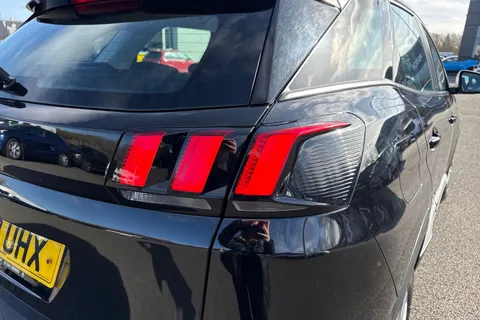 8 of 63 for PEUGEOT 3008 1.6 BlueHDi Active Euro 6 (s/s) 5dr