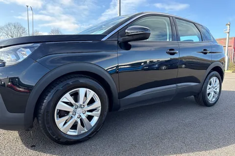 28 of 63 for PEUGEOT 3008 1.6 BlueHDi Active Euro 6 (s/s) 5dr