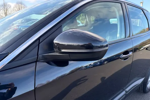 29 of 63 for PEUGEOT 3008 1.6 BlueHDi Active Euro 6 (s/s) 5dr