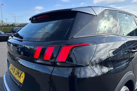 32 of 63 for PEUGEOT 3008 1.6 BlueHDi Active Euro 6 (s/s) 5dr