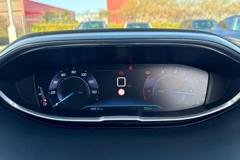 37 of 63 for PEUGEOT 3008 1.6 BlueHDi Active Euro 6 (s/s) 5dr