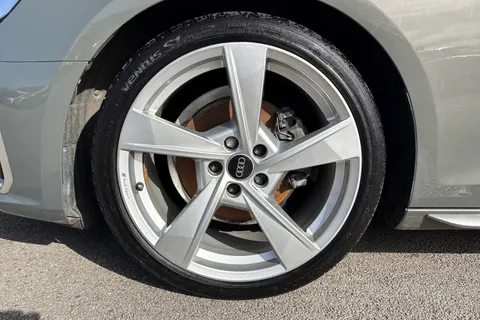 LP22LOH Audi A4 2.0 TFSI 35 S line S Tronic Euro 6 (s/s) 4dr Thumbnail #12