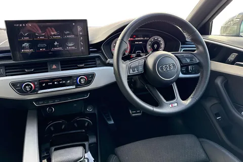 LP22LOH Audi A4 2.0 TFSI 35 S line S Tronic Euro 6 (s/s) 4dr Thumbnail #18