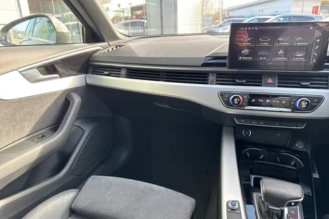 LP22LOH Audi A4 2.0 TFSI 35 S line S Tronic Euro 6 (s/s) 4dr Thumbnail #20