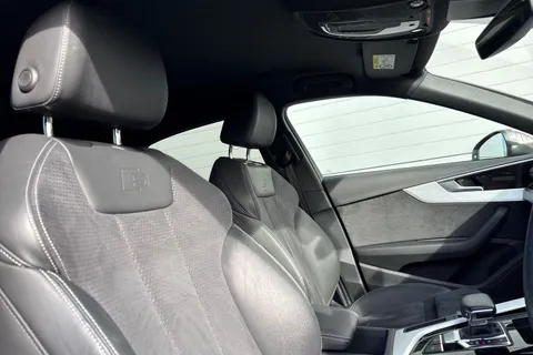 LP22LOH Audi A4 2.0 TFSI 35 S line S Tronic Euro 6 (s/s) 4dr Thumbnail #24