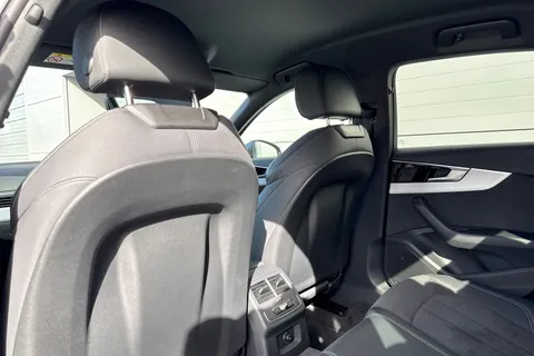 LP22LOH Audi A4 2.0 TFSI 35 S line S Tronic Euro 6 (s/s) 4dr Thumbnail #37