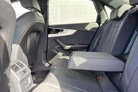 LP22LOH Audi A4 2.0 TFSI 35 S line S Tronic Euro 6 (s/s) 4dr Thumbnail #38