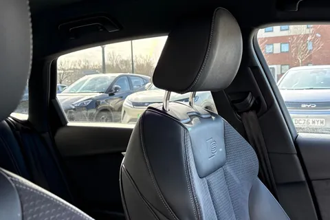 LP22LOH Audi A4 2.0 TFSI 35 S line S Tronic Euro 6 (s/s) 4dr Thumbnail #42