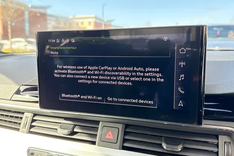 LP22LOH Audi A4 2.0 TFSI 35 S line S Tronic Euro 6 (s/s) 4dr Thumbnail #48