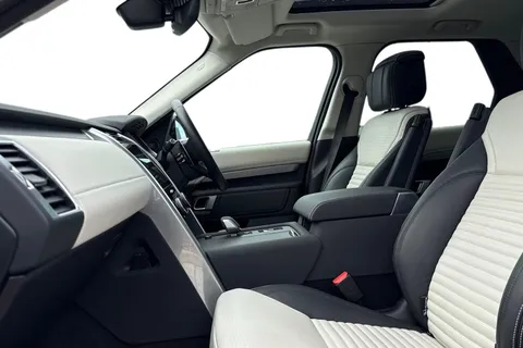 3 of 51 for Land Rover Discovery 3.0 D350 Dynamic HSE 5dr