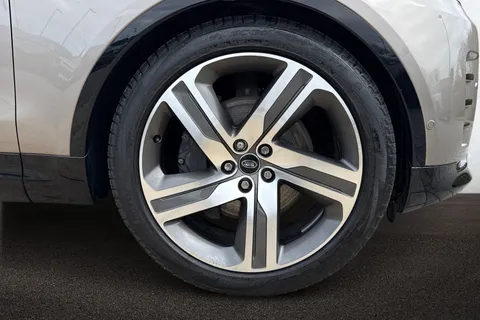 9 of 51 for Land Rover Discovery 3.0 D350 Dynamic HSE 5dr