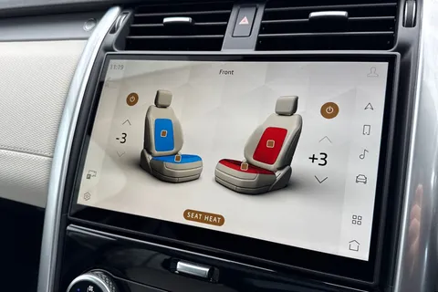 23 of 51 for Land Rover Discovery 3.0 D350 Dynamic HSE 5dr