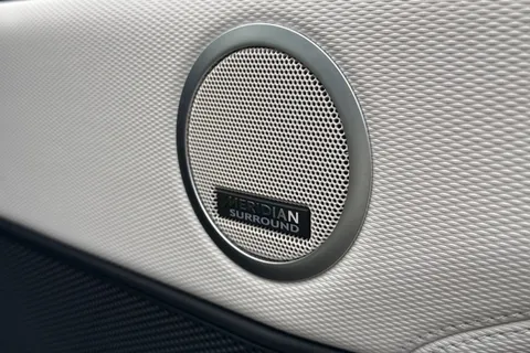 25 of 51 for Land Rover Discovery 3.0 D350 Dynamic HSE 5dr