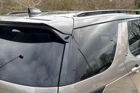 36 of 51 for Land Rover Discovery 3.0 D350 Dynamic HSE 5dr