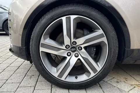 40 of 51 for Land Rover Discovery 3.0 D350 Dynamic HSE 5dr