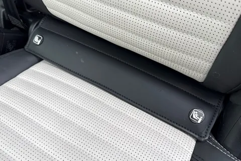 41 of 51 for Land Rover Discovery 3.0 D350 Dynamic HSE 5dr