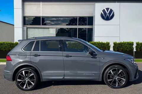 MK23NPU Volkswagen Tiguan 1.5 TSI 150 R-Line 5dr DSG Thumbnail #4
