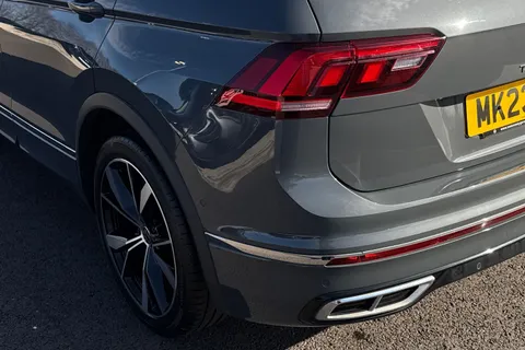 MK23NPU Volkswagen Tiguan 1.5 TSI 150 R-Line 5dr DSG Thumbnail #9