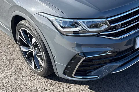 MK23NPU Volkswagen Tiguan 1.5 TSI 150 R-Line 5dr DSG Thumbnail #10