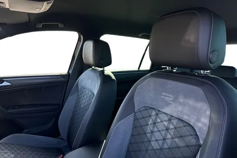 MK23NPU Volkswagen Tiguan 1.5 TSI 150 R-Line 5dr DSG Thumbnail #17