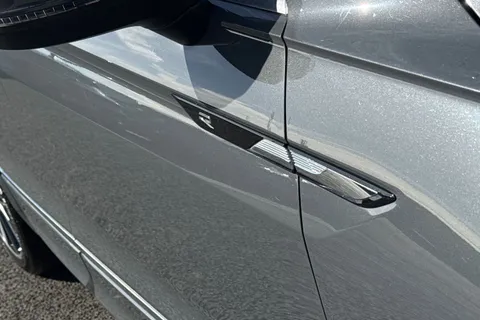 MK23NPU Volkswagen Tiguan 1.5 TSI 150 R-Line 5dr DSG Thumbnail #28