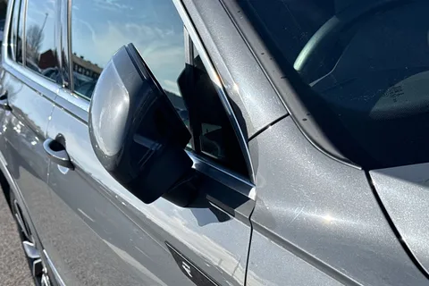 MK23NPU Volkswagen Tiguan 1.5 TSI 150 R-Line 5dr DSG Thumbnail #31