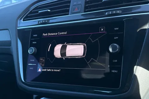 MK23NPU Volkswagen Tiguan 1.5 TSI 150 R-Line 5dr DSG Thumbnail #38