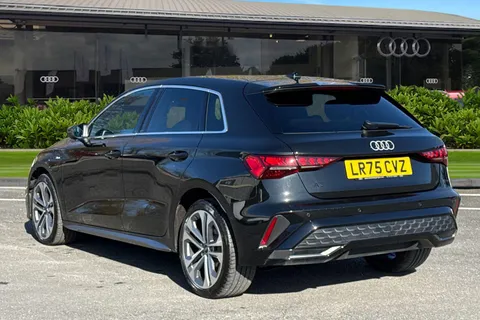 LR75CVZ Audi A3 S line 40 TFSI e 204 PS S tronic Thumbnail #3