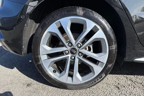 LR75CVZ Audi A3 S line 40 TFSI e 204 PS S tronic Thumbnail #11